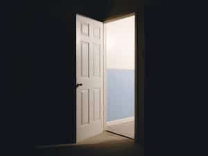 Dégonder une porte