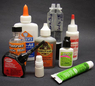 Les différents types de colles et leurs utilisations : Le guide complet